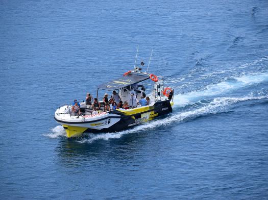 Sail to the Scandola peninsula and its nature reserve, a UNESCO World Heritage site that will no longer be a secret to you and discover the small hamlet of Girolata, only accessible by sea or on foot.